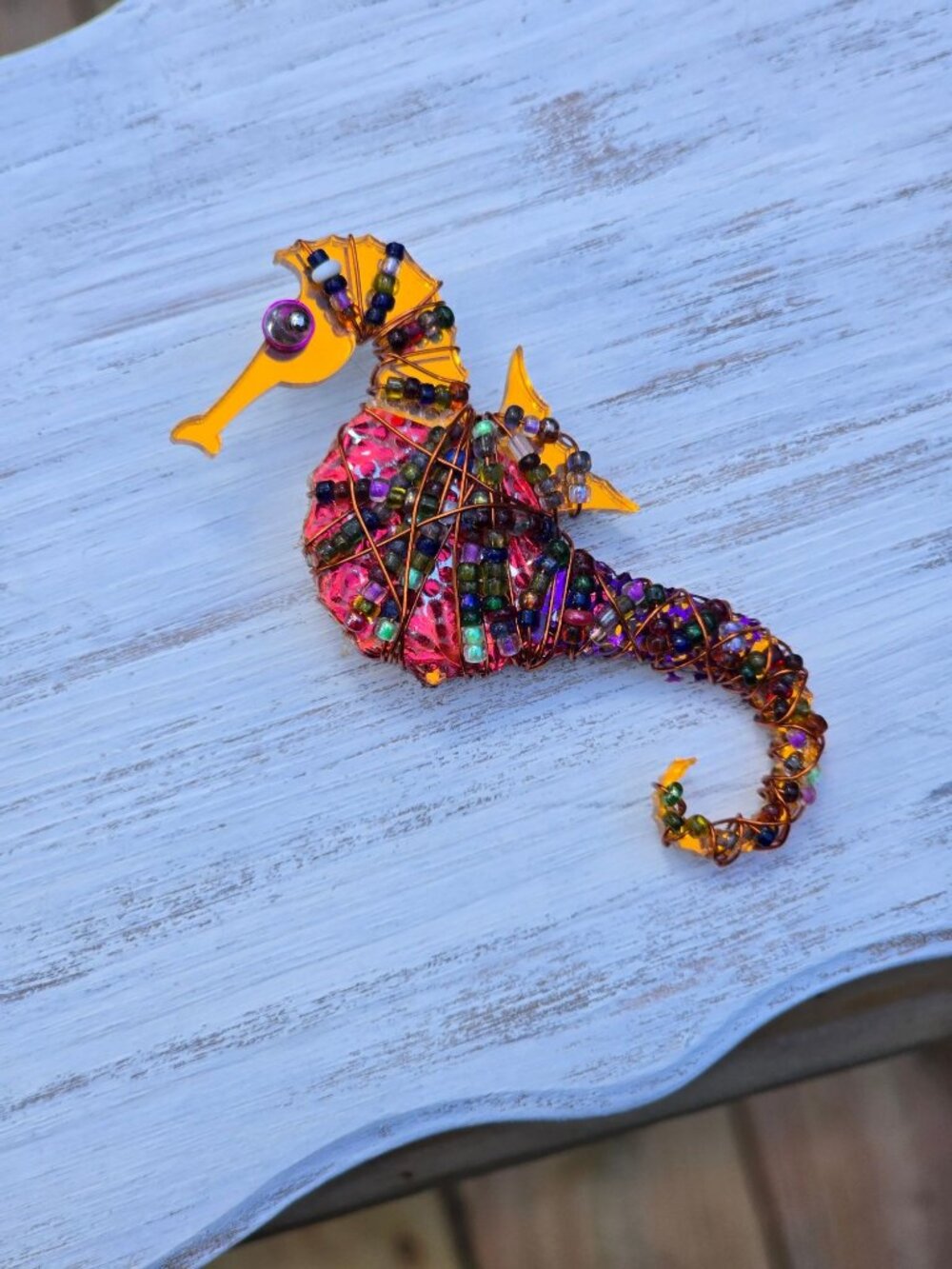 Vintage Y2K Beaded Wire Signed Seahorse Brooch Local Artist Art Possible Alabama - Picture 3 of 5